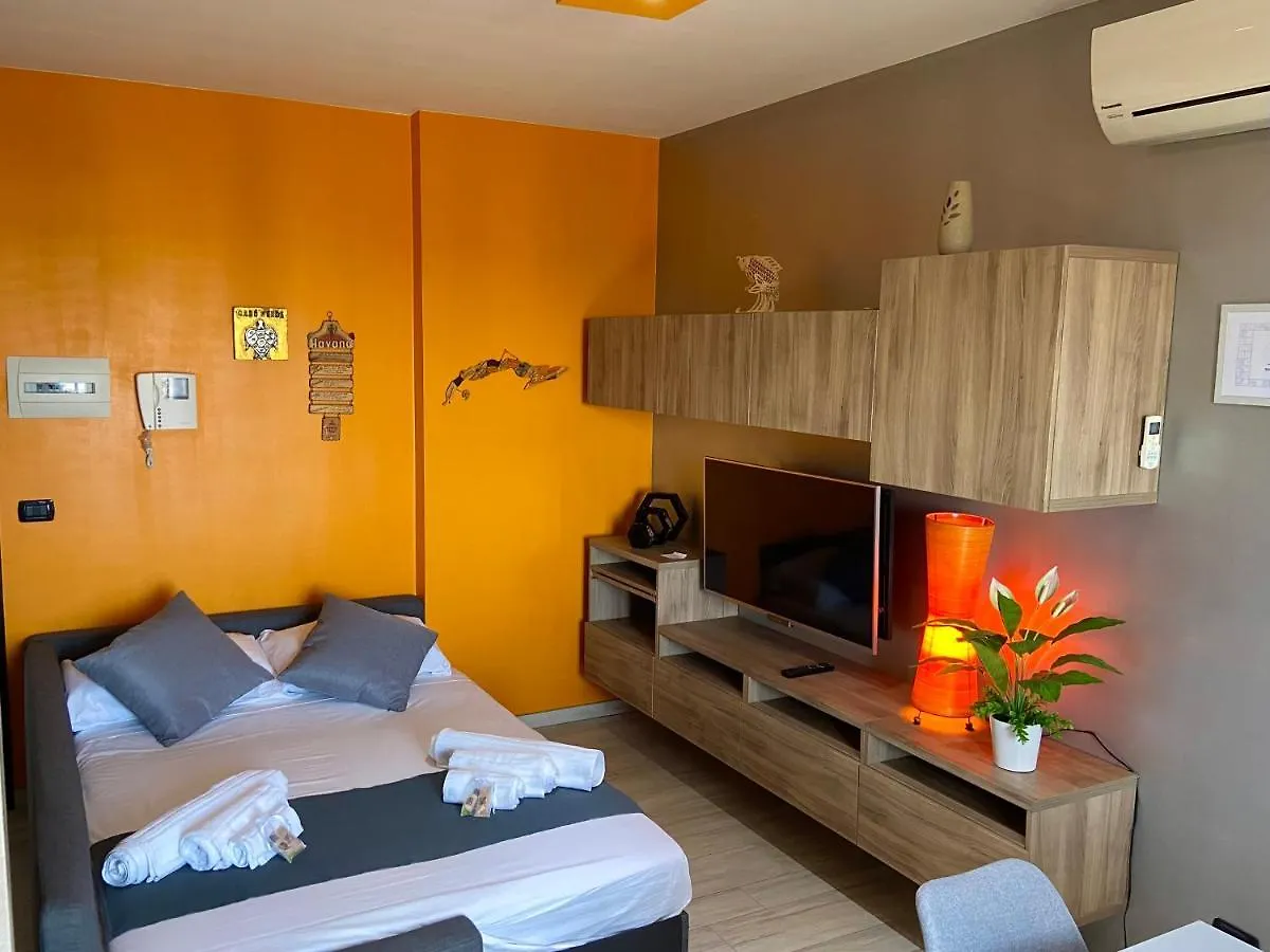 Comfort Sky Apartment Bari Itália