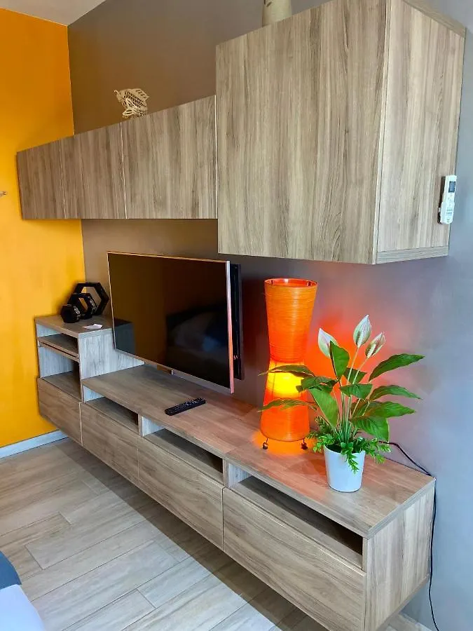 Comfort Sky Apartment Bari Itália